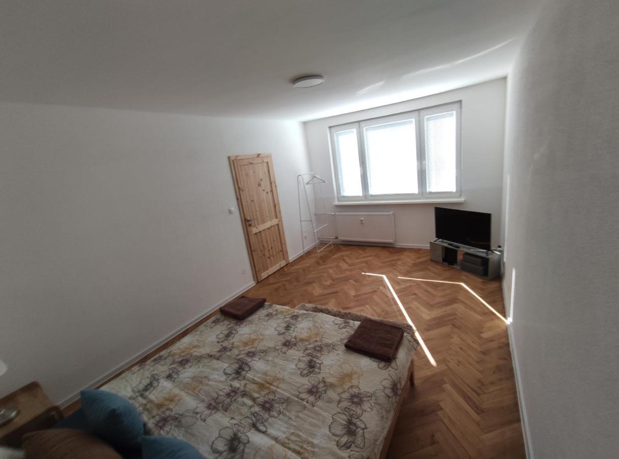 Sky Apartment 普列维扎 外观 照片